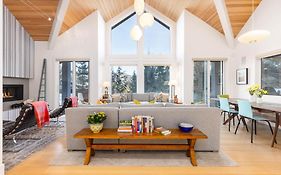 Premium 4-Bedroom Chalet